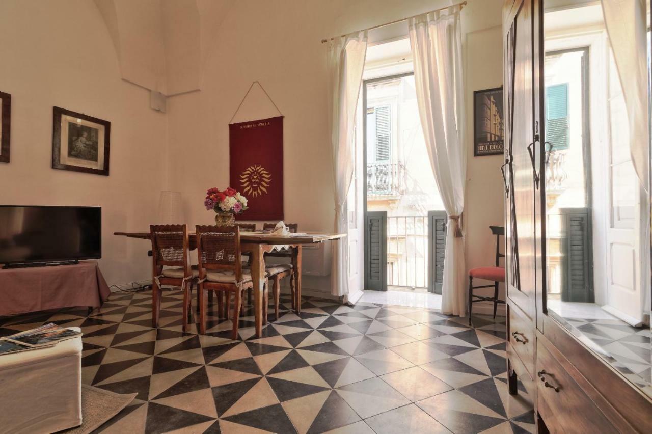 Slow Lecce - Old Town Apartment Sit Dış mekan fotoğraf