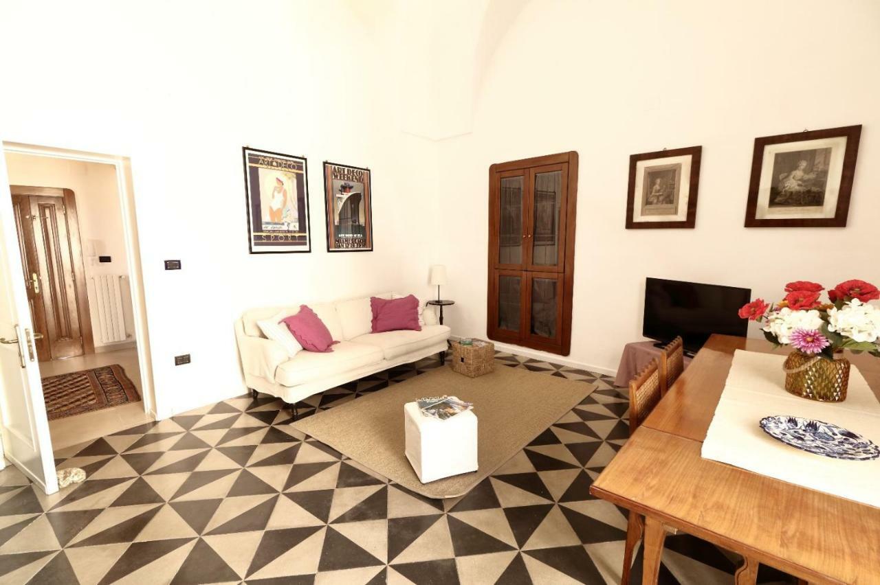 Slow Lecce - Old Town Apartment Sit Dış mekan fotoğraf